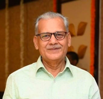 Dr. Raman Singh